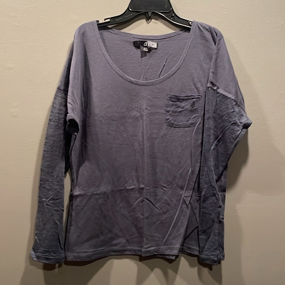 💎VOLCOM💎 thin pocket top with sheer/heather sleeves GREY